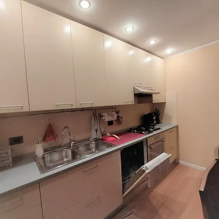 Apartment Dimora Gu -terrazza, Vista Lago, 100m Da