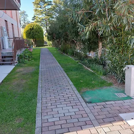 Dimora Gu -terrazza, Vista Lago, 100m Da Appartement *