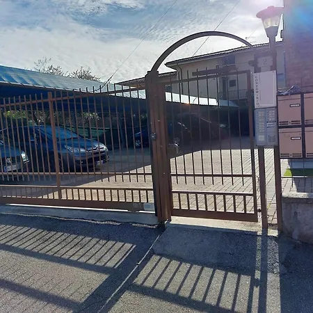 Apartament Dimora Gu -terrazza, Vista Lago, 100m Da