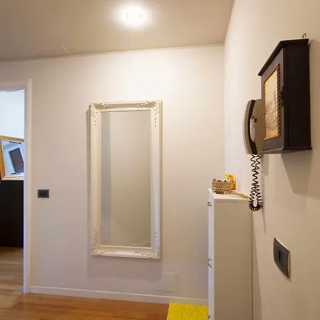 Dimora Gu -terrazza, Vista Lago, 100m Da Apartament *
