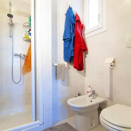 Apartman Dimora Gu -terrazza, Vista Lago, 100m Da *