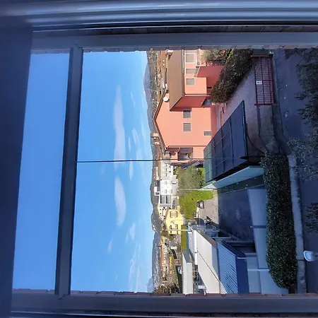 Dimora Gu -terrazza, Vista Lago, 100m Da Apartman Bardolino