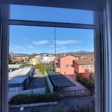 Апартаменты Dimora Gu -terrazza, Vista Lago, 100m Da *
